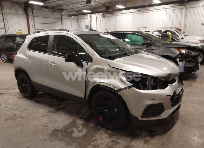 2018 Chevrolet Trax LT (VIN 3GNCJLSB5JL203567) main photo