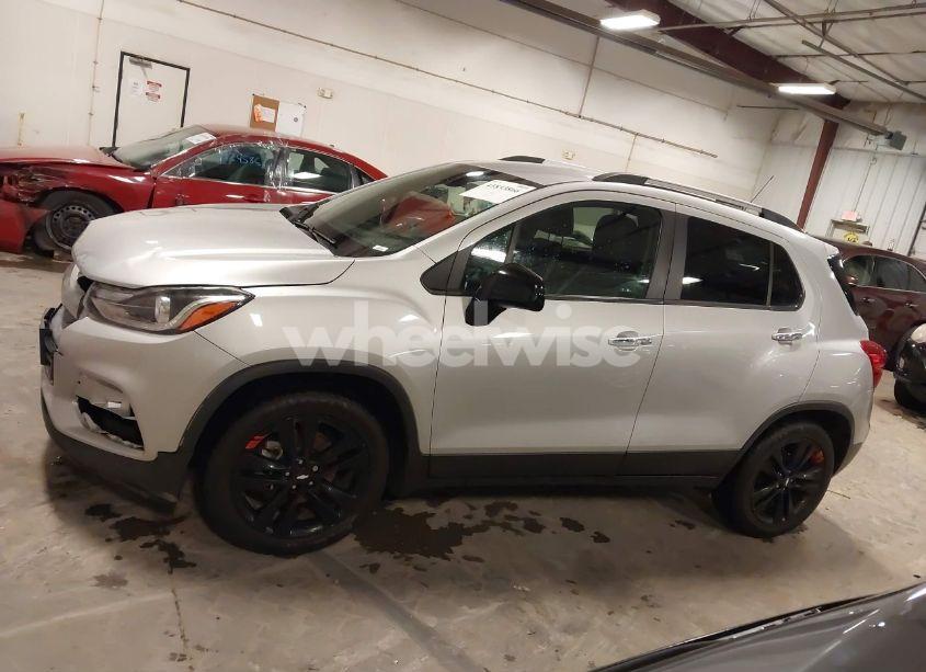 Photo 14 of 2018 Chevrolet Trax LT (VIN 3GNCJLSB5JL203567)