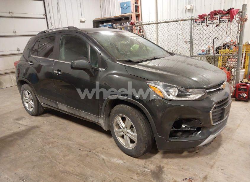 2019 Chevrolet Trax LT (VIN 3GNCJLSB5KL241737) main photo