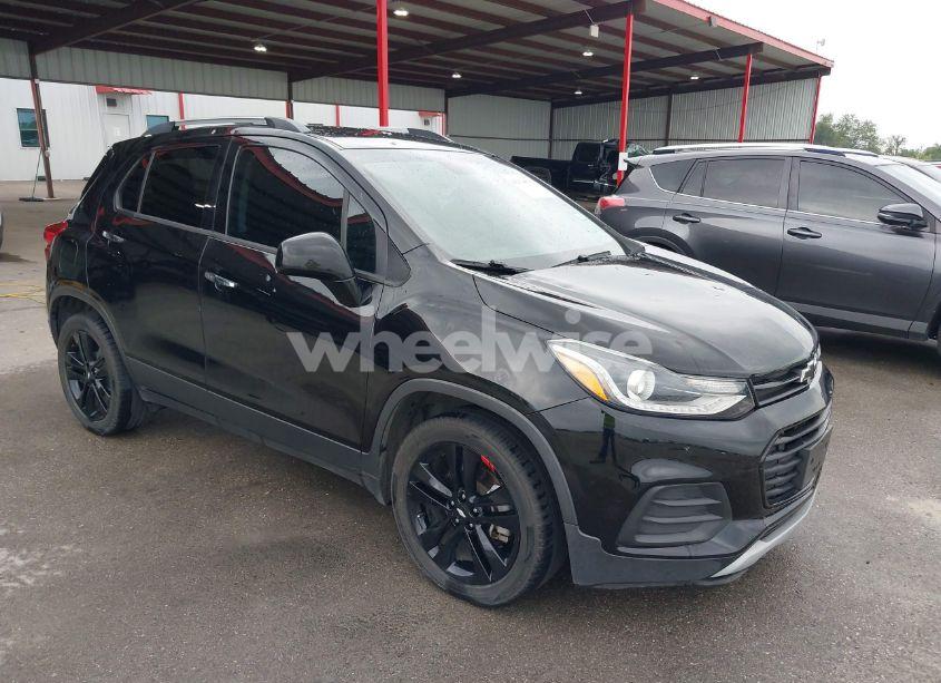2019 Chevrolet Trax LT (VIN 3GNCJLSB5KL258165) main photo