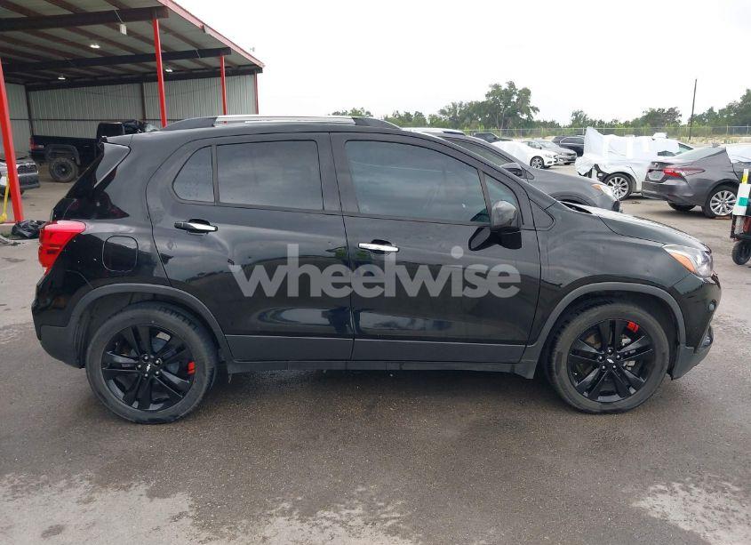 Photo 13 of 2019 Chevrolet Trax LT (VIN 3GNCJLSB5KL258165)