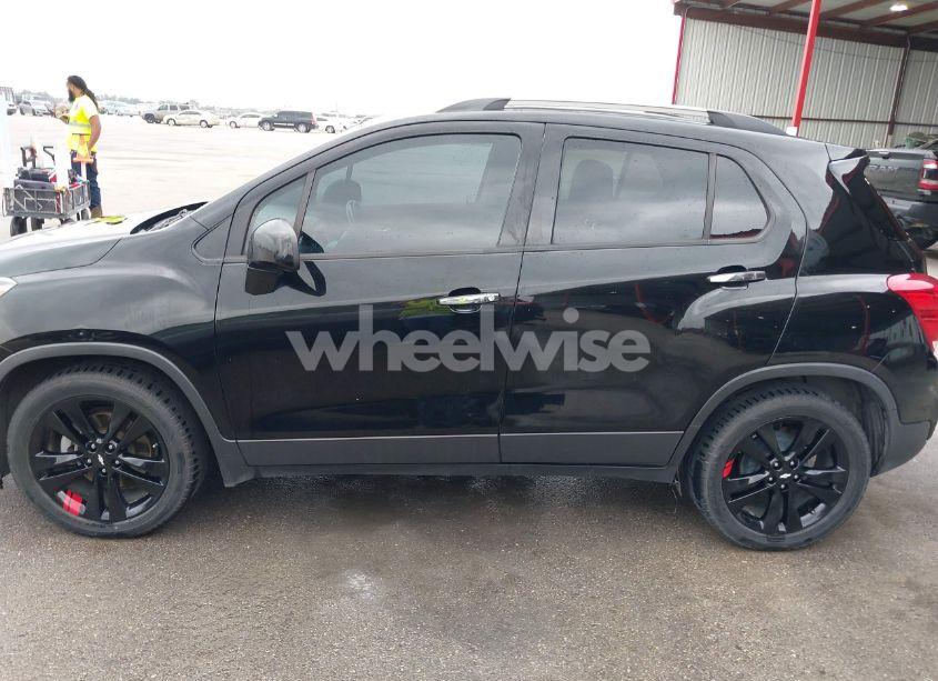 Photo 14 of 2019 Chevrolet Trax LT (VIN 3GNCJLSB5KL258165)