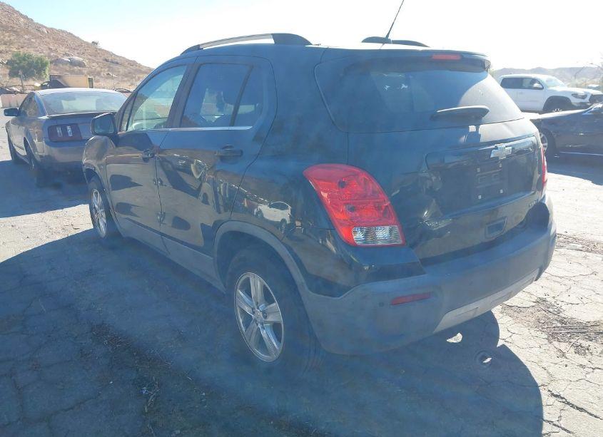 Photo 3 of 2015 Chevrolet Trax LT (VIN 3GNCJLSB6FL247374)