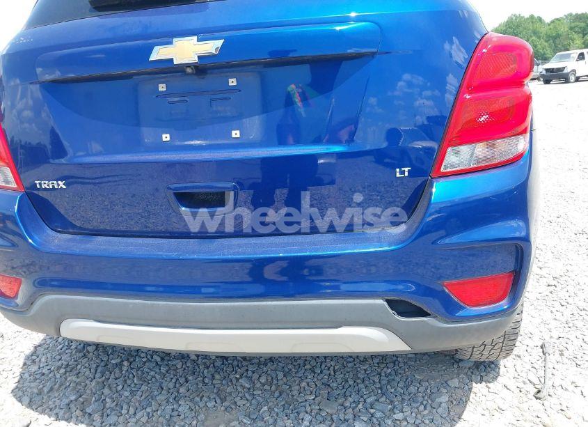 Photo 6 of 2017 Chevrolet Trax LT (VIN 3GNCJLSB6HL153160)