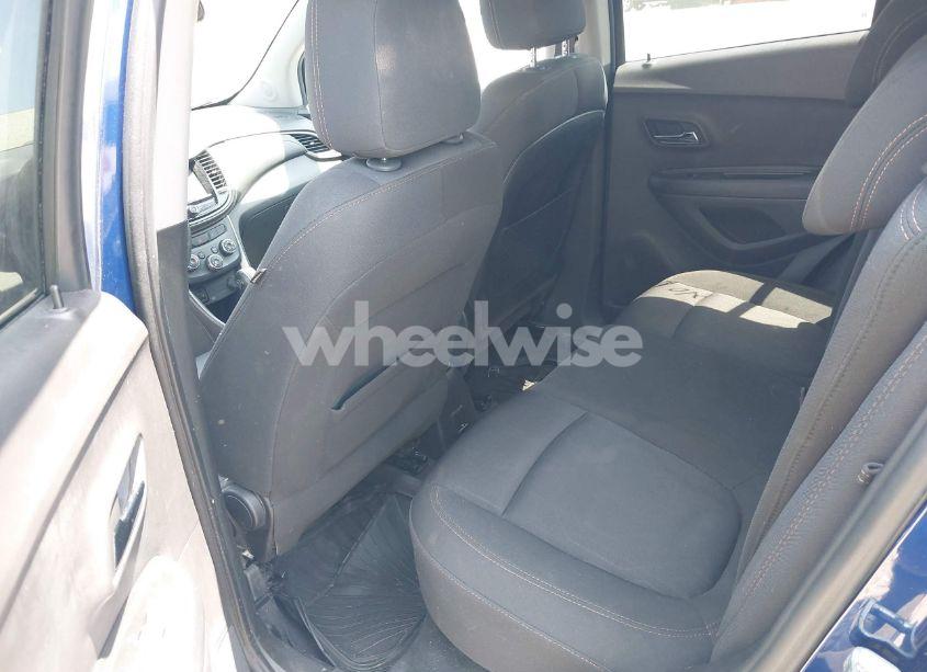 Photo 8 of 2017 Chevrolet Trax LT (VIN 3GNCJLSB6HL153160)