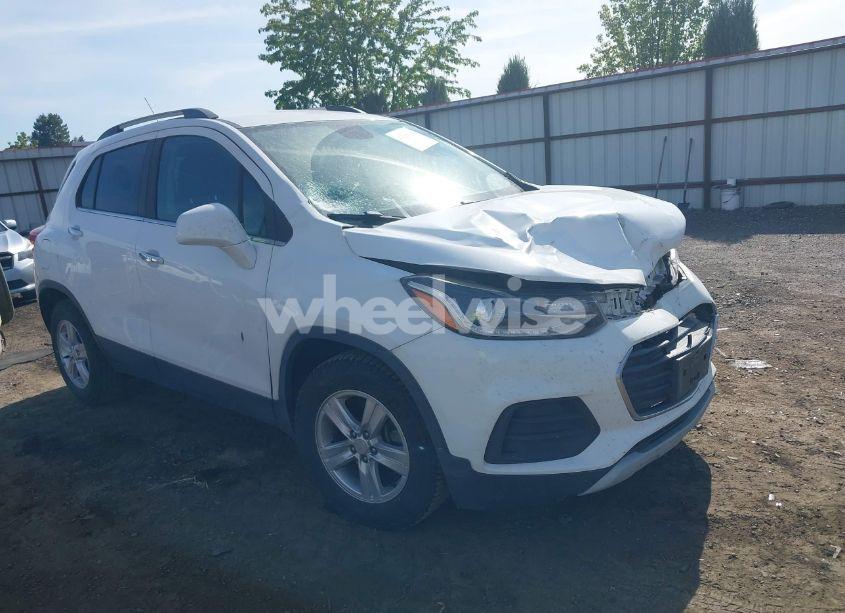 2017 Chevrolet Trax LT (VIN 3GNCJLSB6HL227242) main photo