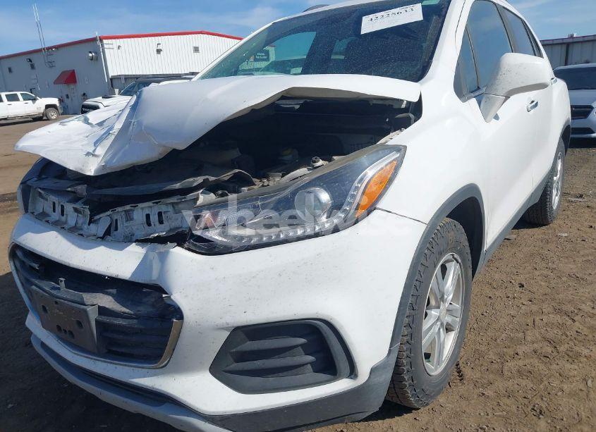 Photo 6 of 2017 Chevrolet Trax LT (VIN 3GNCJLSB6HL227242)