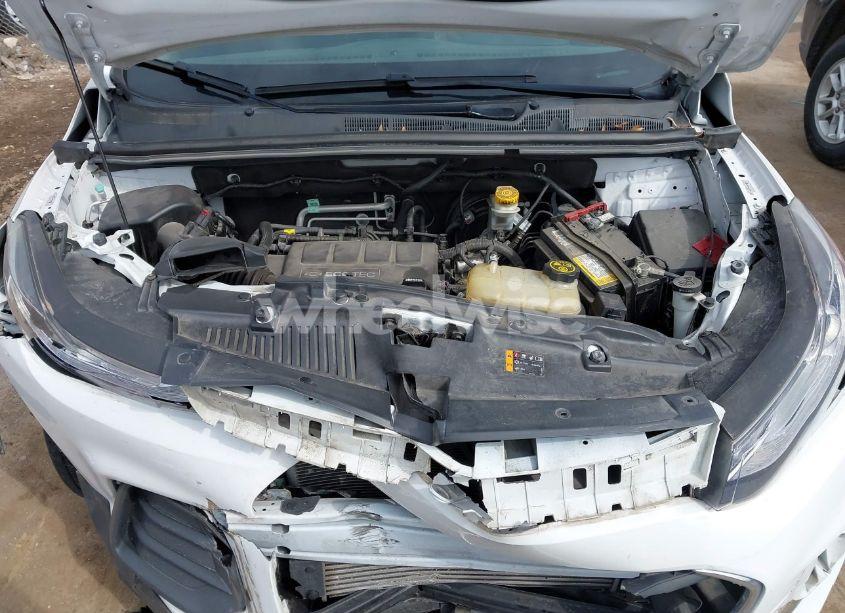 Photo 10 of 2018 Chevrolet Trax LT (VIN 3GNCJLSB6JL276835)