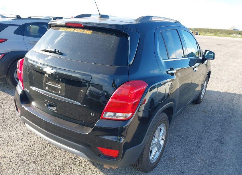 Photo 4 of 2019 Chevrolet Trax LT (VIN 3GNCJLSB6KL121168)