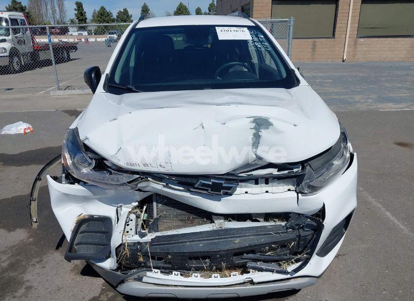 Photo 12 of 2019 Chevrolet Trax LT (VIN 3GNCJLSB6KL149942)