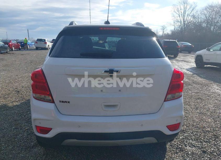 Photo 16 of 2019 Chevrolet Trax LT (VIN 3GNCJLSB6KL265660)