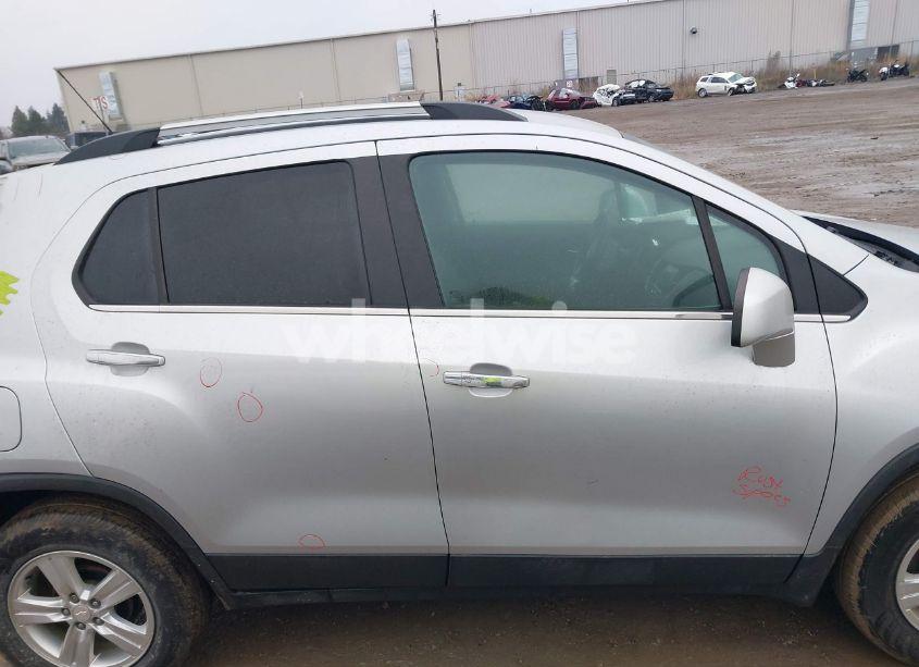 Photo 13 of 2019 Chevrolet Trax LT (VIN 3GNCJLSB6KL287609)