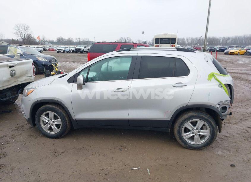 Photo 14 of 2019 Chevrolet Trax LT (VIN 3GNCJLSB6KL287609)