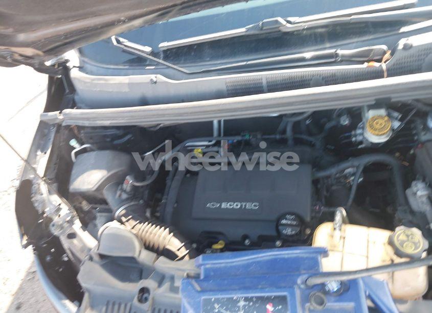 Photo 10 of 2019 Chevrolet Trax LT (VIN 3GNCJLSB6KL309916)