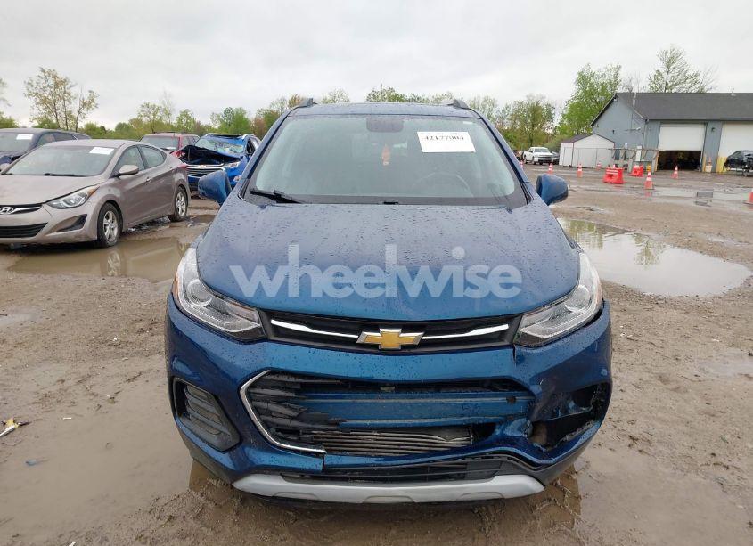 Photo 12 of 2019 Chevrolet Trax LT (VIN 3GNCJLSB6KL339806)