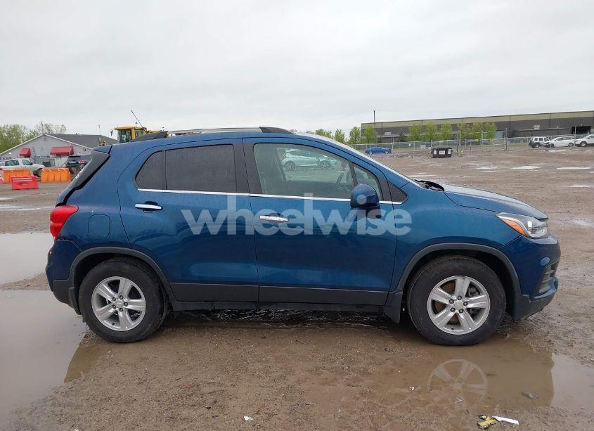 Photo 13 of 2019 Chevrolet Trax LT (VIN 3GNCJLSB6KL339806)