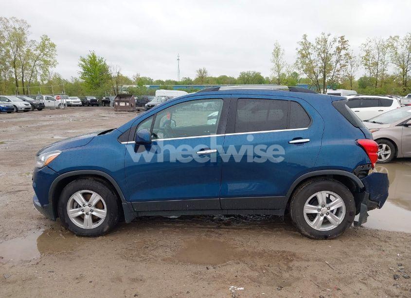 Photo 14 of 2019 Chevrolet Trax LT (VIN 3GNCJLSB6KL339806)