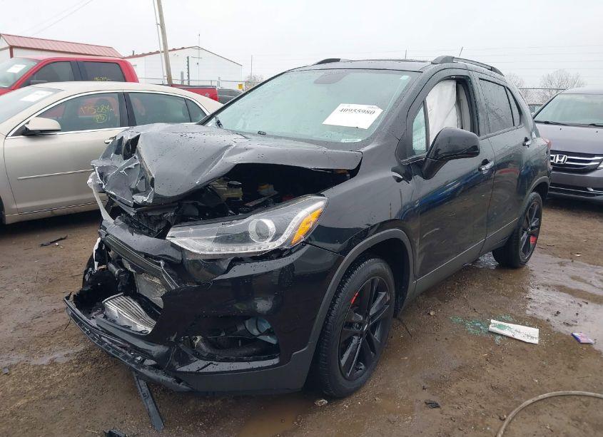 Photo 2 of 2020 Chevrolet Trax FWD LT (VIN 3GNCJLSB6LL139283)