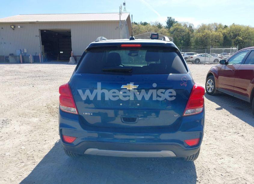 Photo 17 of 2020 Chevrolet Trax FWD LT (VIN 3GNCJLSB6LL288423)