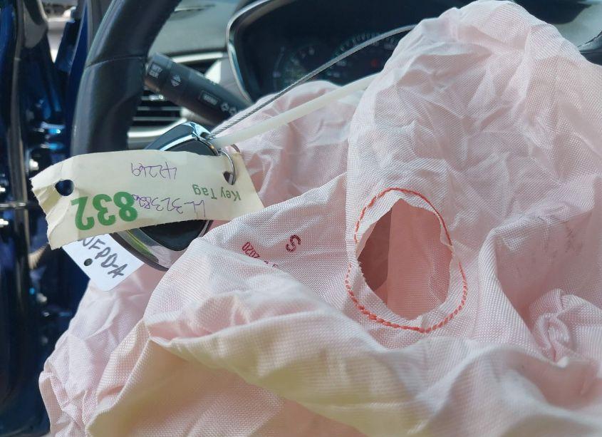 Photo 11 of 2020 Chevrolet Trax FWD LT (VIN 3GNCJLSB6LL323820)