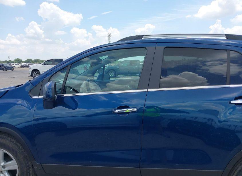 Photo 14 of 2020 Chevrolet Trax FWD LT (VIN 3GNCJLSB6LL323820)