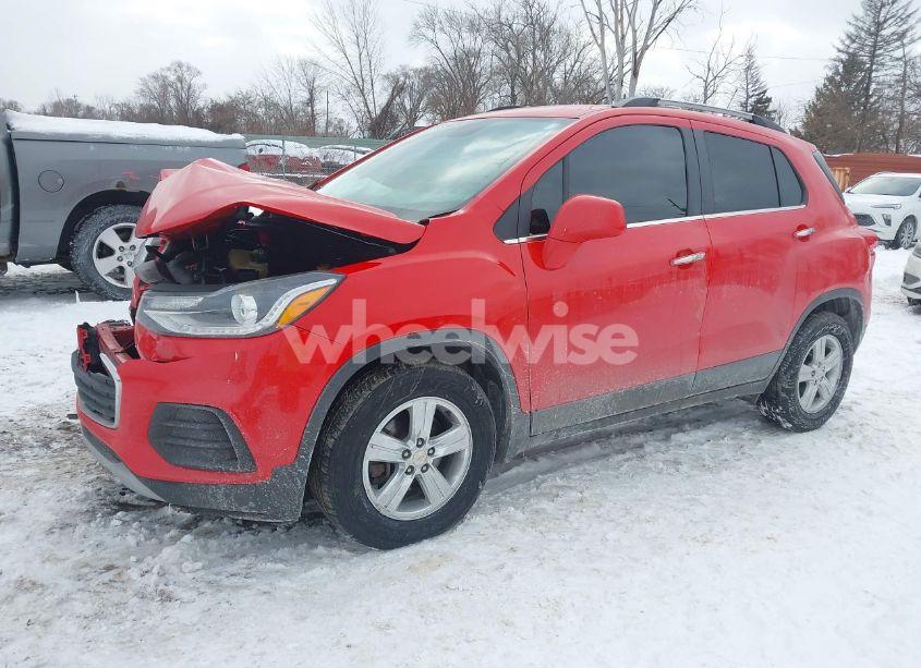 Photo 2 of 2017 Chevrolet Trax LT (VIN 3GNCJLSB7HL146167)