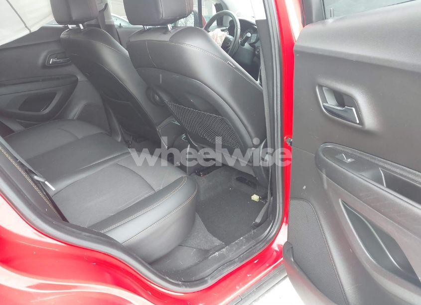 Photo 8 of 2017 Chevrolet Trax LT (VIN 3GNCJLSB7HL146167)