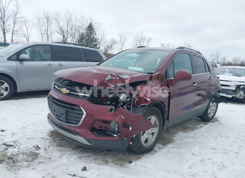 Photo 2 of 2017 Chevrolet Trax LT (VIN 3GNCJLSB7HL199385)