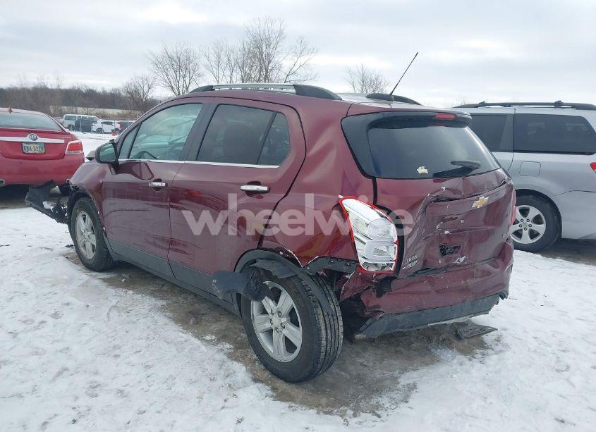 Photo 3 of 2017 Chevrolet Trax LT (VIN 3GNCJLSB7HL199385)