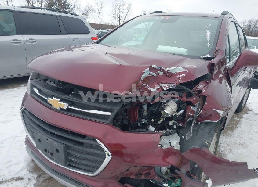 Photo 6 of 2017 Chevrolet Trax LT (VIN 3GNCJLSB7HL199385)