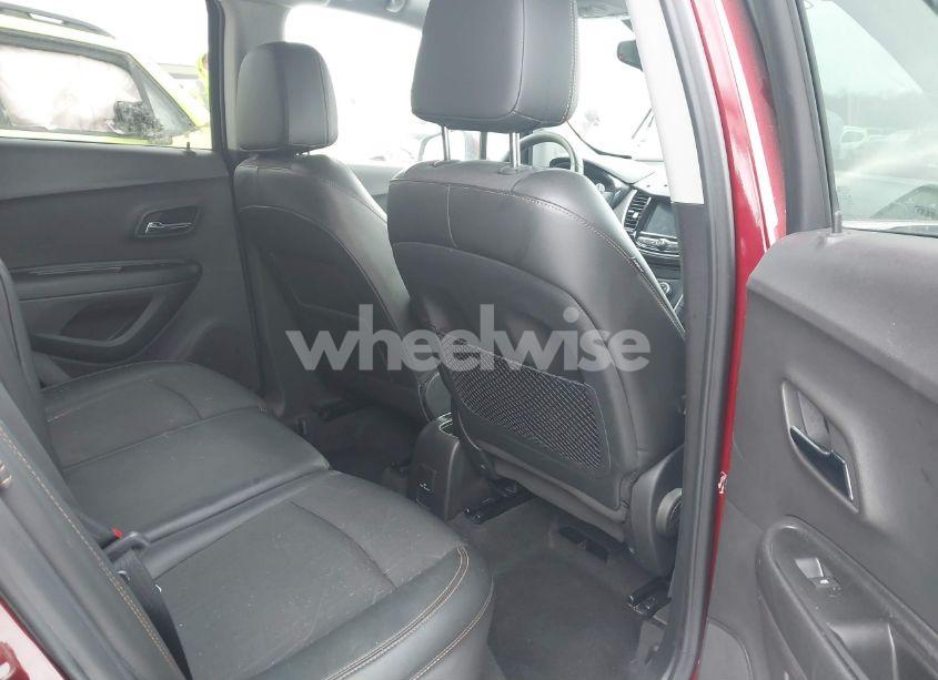 Photo 8 of 2017 Chevrolet Trax LT (VIN 3GNCJLSB7HL199385)