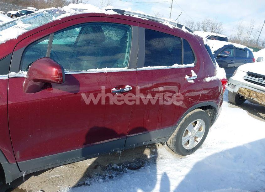 Photo 14 of 2017 Chevrolet Trax LT (VIN 3GNCJLSB7HL254501)