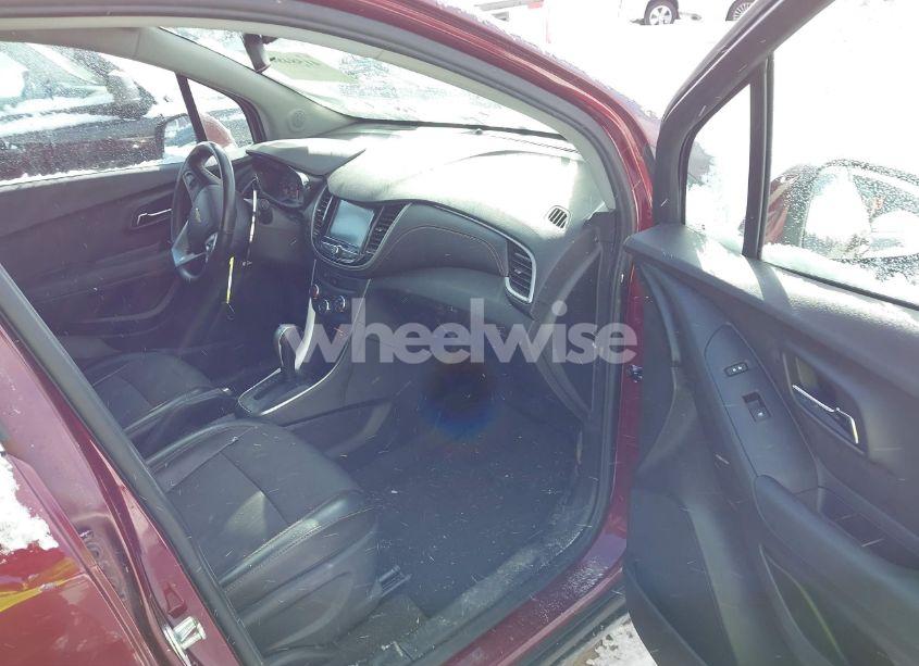 Photo 5 of 2017 Chevrolet Trax LT (VIN 3GNCJLSB7HL254501)