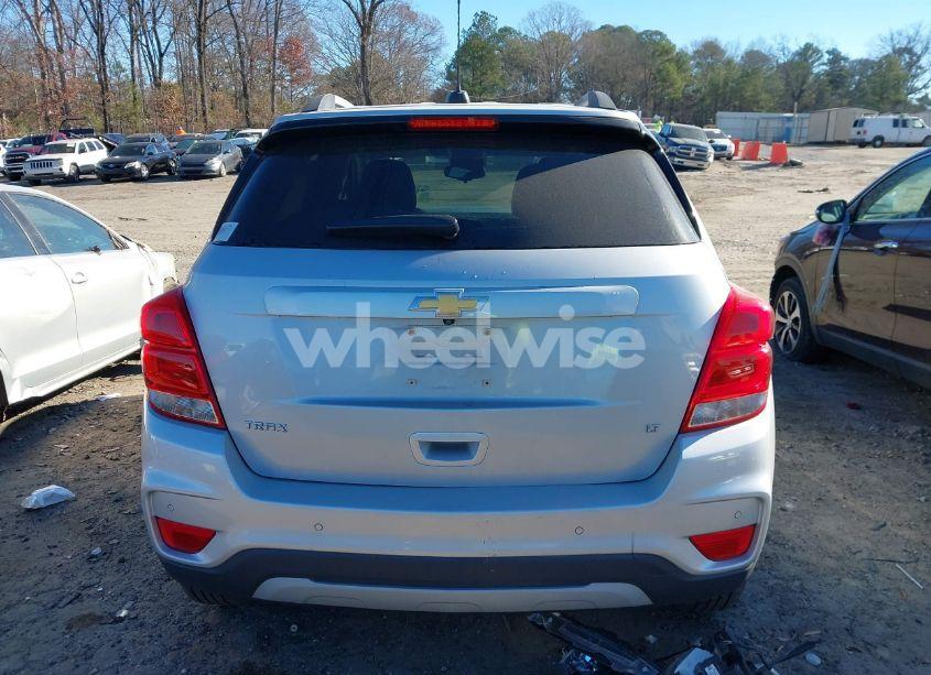 Photo 16 of 2018 Chevrolet Trax LT (VIN 3GNCJLSB7JL150466)