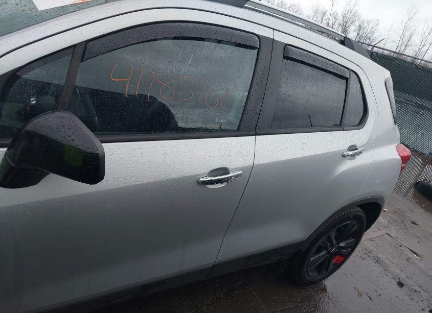 Photo 15 of 2018 Chevrolet Trax LT (VIN 3GNCJLSB7JL152198)