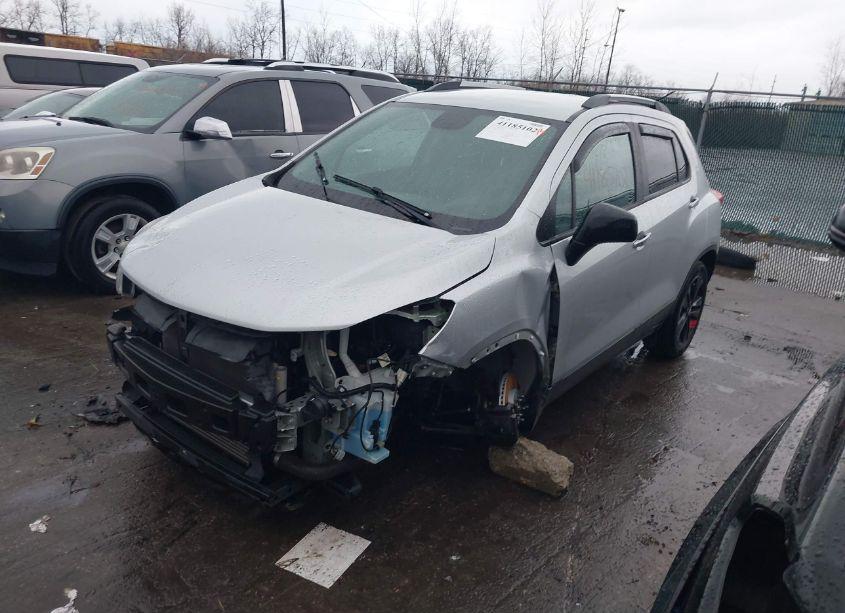 Photo 2 of 2018 Chevrolet Trax LT (VIN 3GNCJLSB7JL152198)