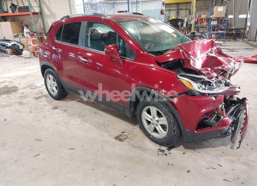 2019 Chevrolet Trax LT (VIN 3GNCJLSB7KL267384) main photo