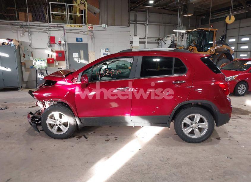 Photo 15 of 2019 Chevrolet Trax LT (VIN 3GNCJLSB7KL267384)