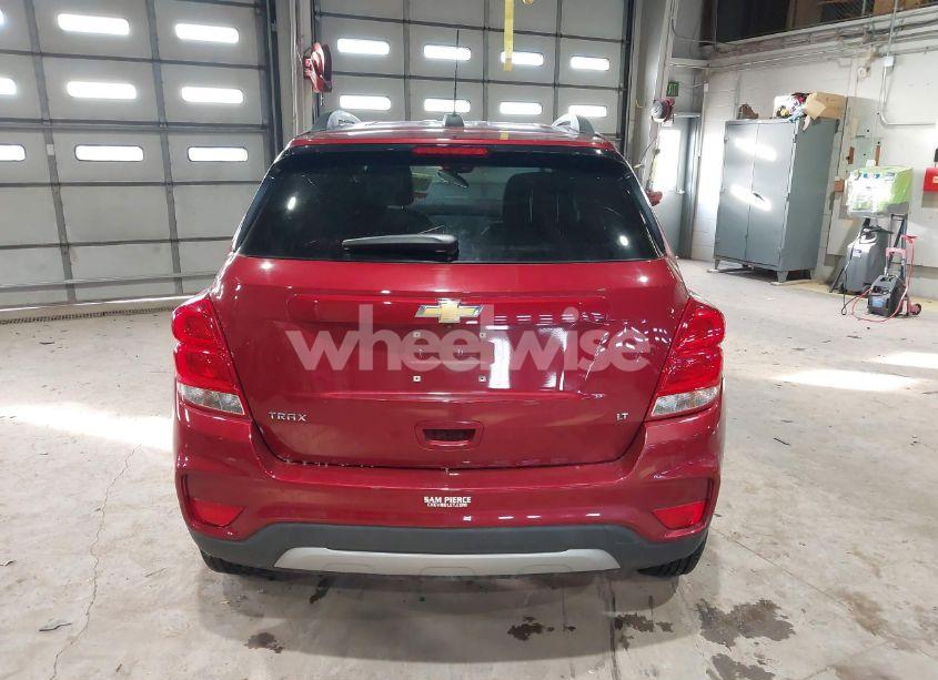 Photo 17 of 2019 Chevrolet Trax LT (VIN 3GNCJLSB7KL267384)
