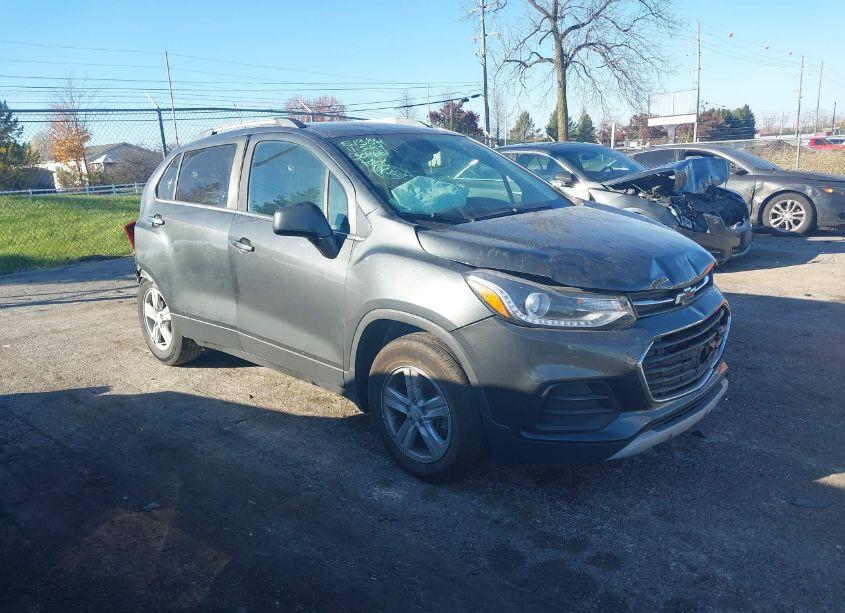 2019 Chevrolet Trax LT (VIN 3GNCJLSB7KL304661) main photo