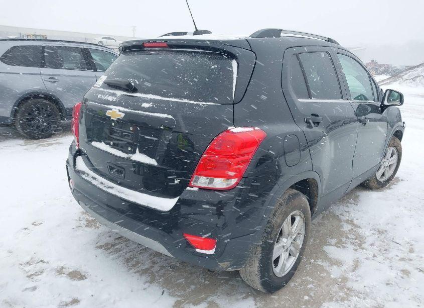Photo 4 of 2020 Chevrolet Trax FWD LT (VIN 3GNCJLSB7LL233561)