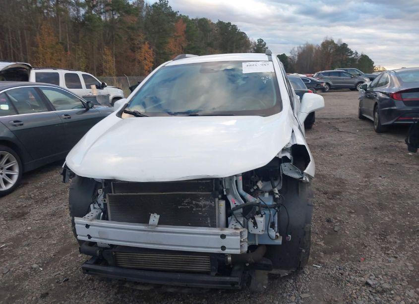 Photo 12 of 2020 Chevrolet Trax FWD LT (VIN 3GNCJLSB7LL245788)