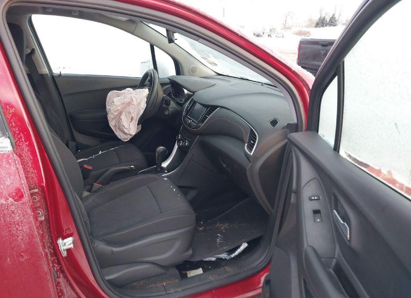 Photo 5 of 2020 Chevrolet Trax FWD LT (VIN 3GNCJLSB7LL251283)