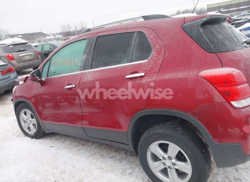 Photo 13 of 2020 Chevrolet Trax FWD LT (VIN 3GNCJLSB7LL253521)