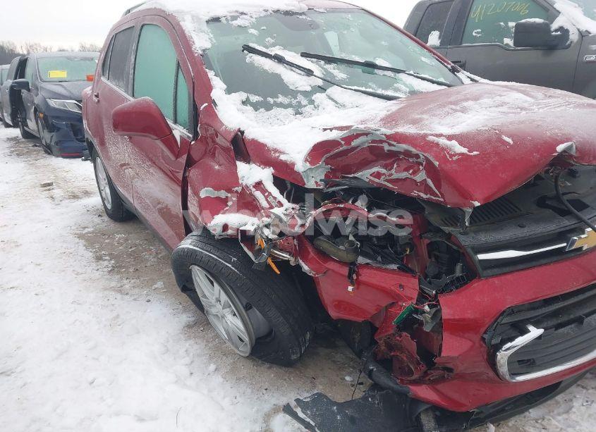 Photo 6 of 2020 Chevrolet Trax FWD LT (VIN 3GNCJLSB7LL253521)