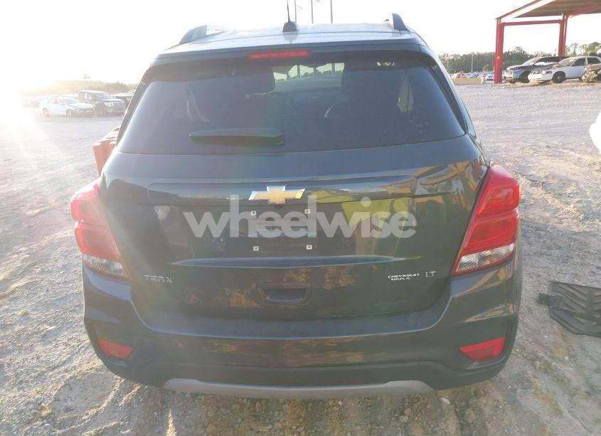 Photo 16 of 2020 Chevrolet Trax FWD LT (VIN 3GNCJLSB7LL268066)