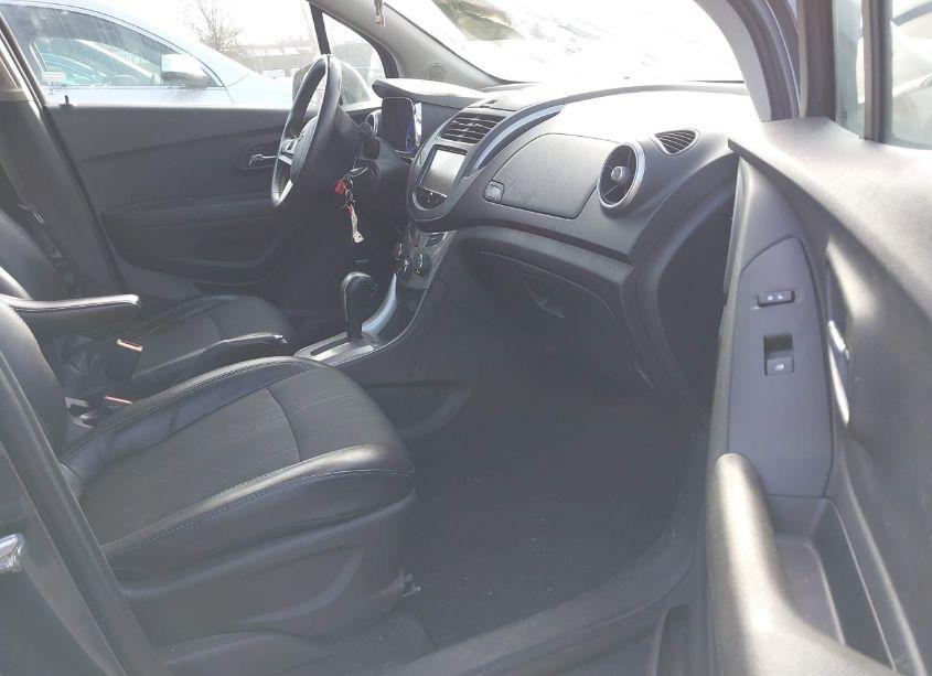 Photo 5 of 2016 Chevrolet Trax LT (VIN 3GNCJLSB8GL131899)