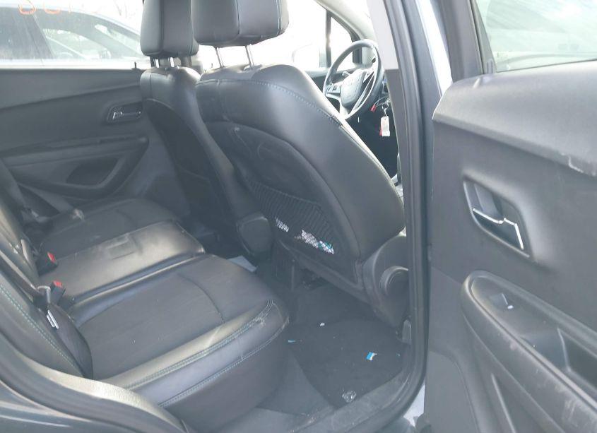 Photo 8 of 2016 Chevrolet Trax LT (VIN 3GNCJLSB8GL131899)
