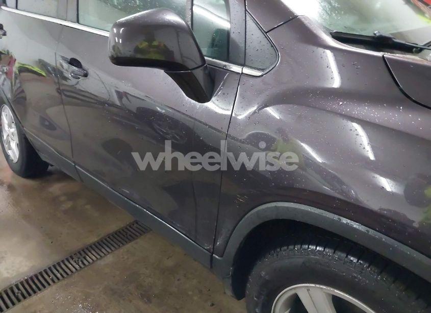 Photo 17 of 2016 Chevrolet Trax LT (VIN 3GNCJLSB8GL135872)