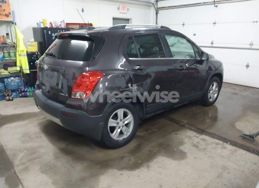 Photo 4 of 2016 Chevrolet Trax LT (VIN 3GNCJLSB8GL135872)